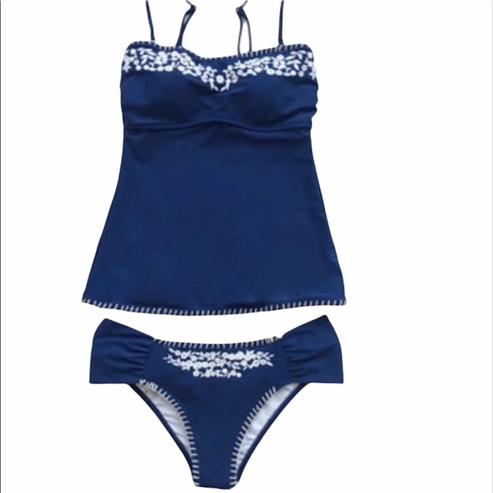🆕 Gorgeous navy blue two piece swimsuit M NWOT
